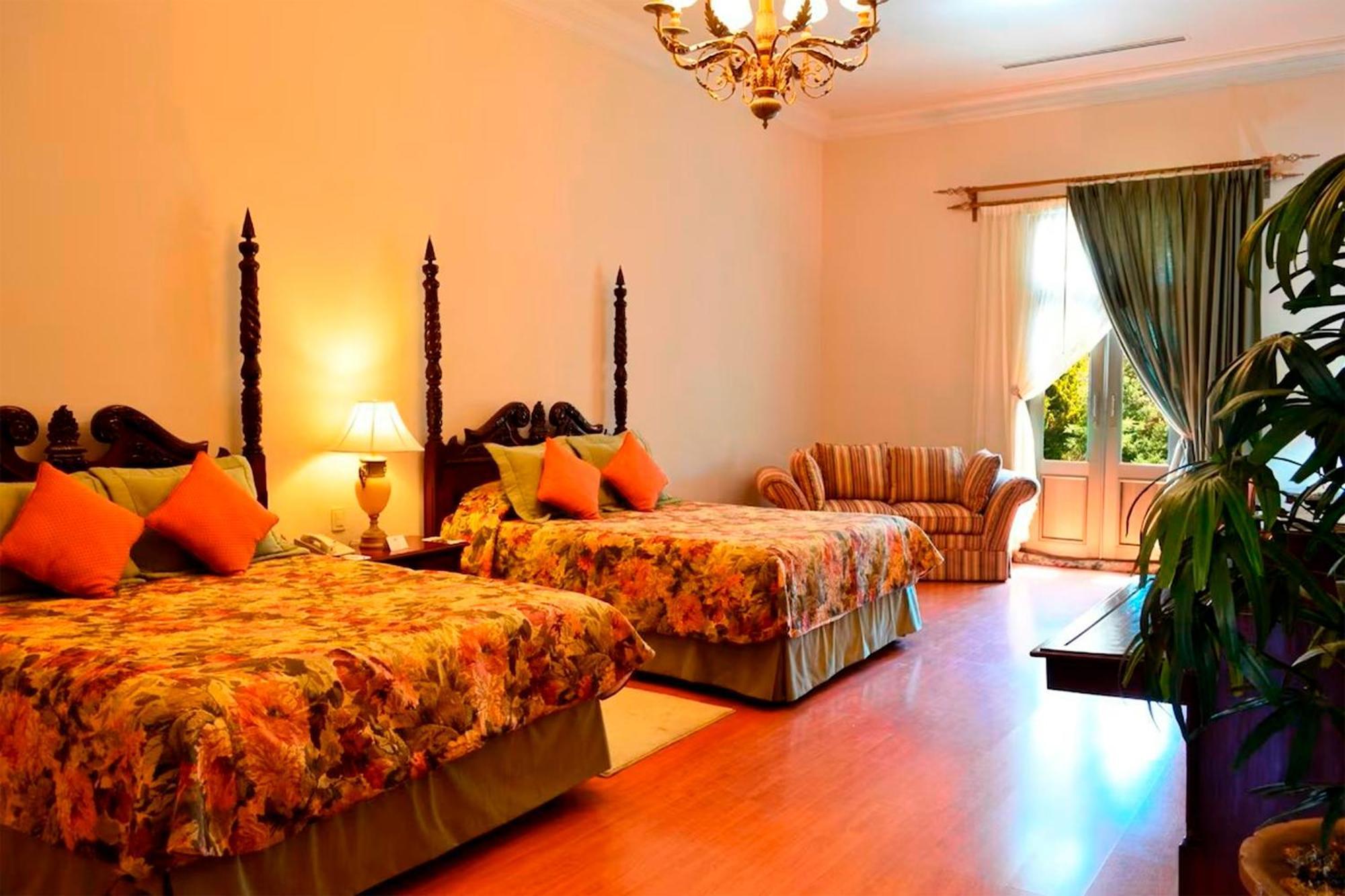 Hotel Real Hacienda Santo Tomas Colonia Gustavo Baz Prada Bagian luar foto