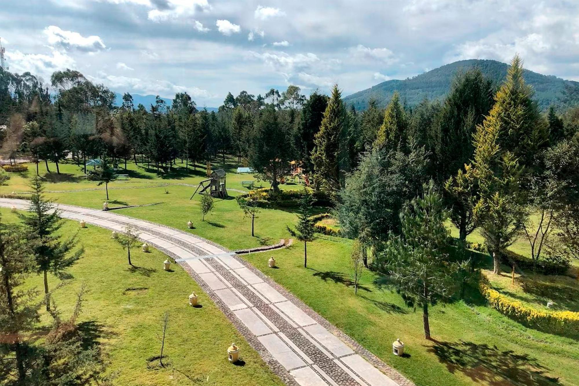 Hotel Real Hacienda Santo Tomas Colonia Gustavo Baz Prada Bagian luar foto