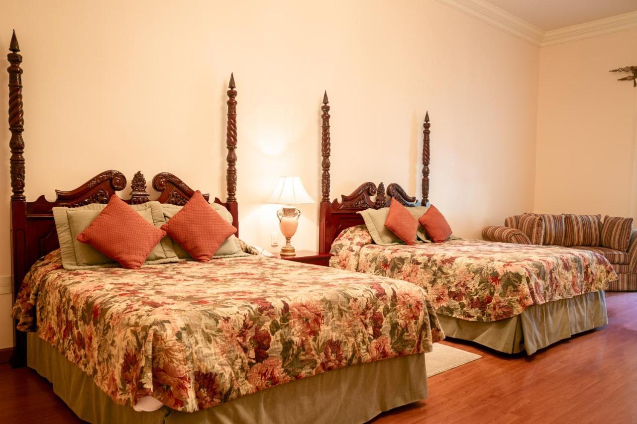 Hotel Real Hacienda Santo Tomas Colonia Gustavo Baz Prada Bagian luar foto