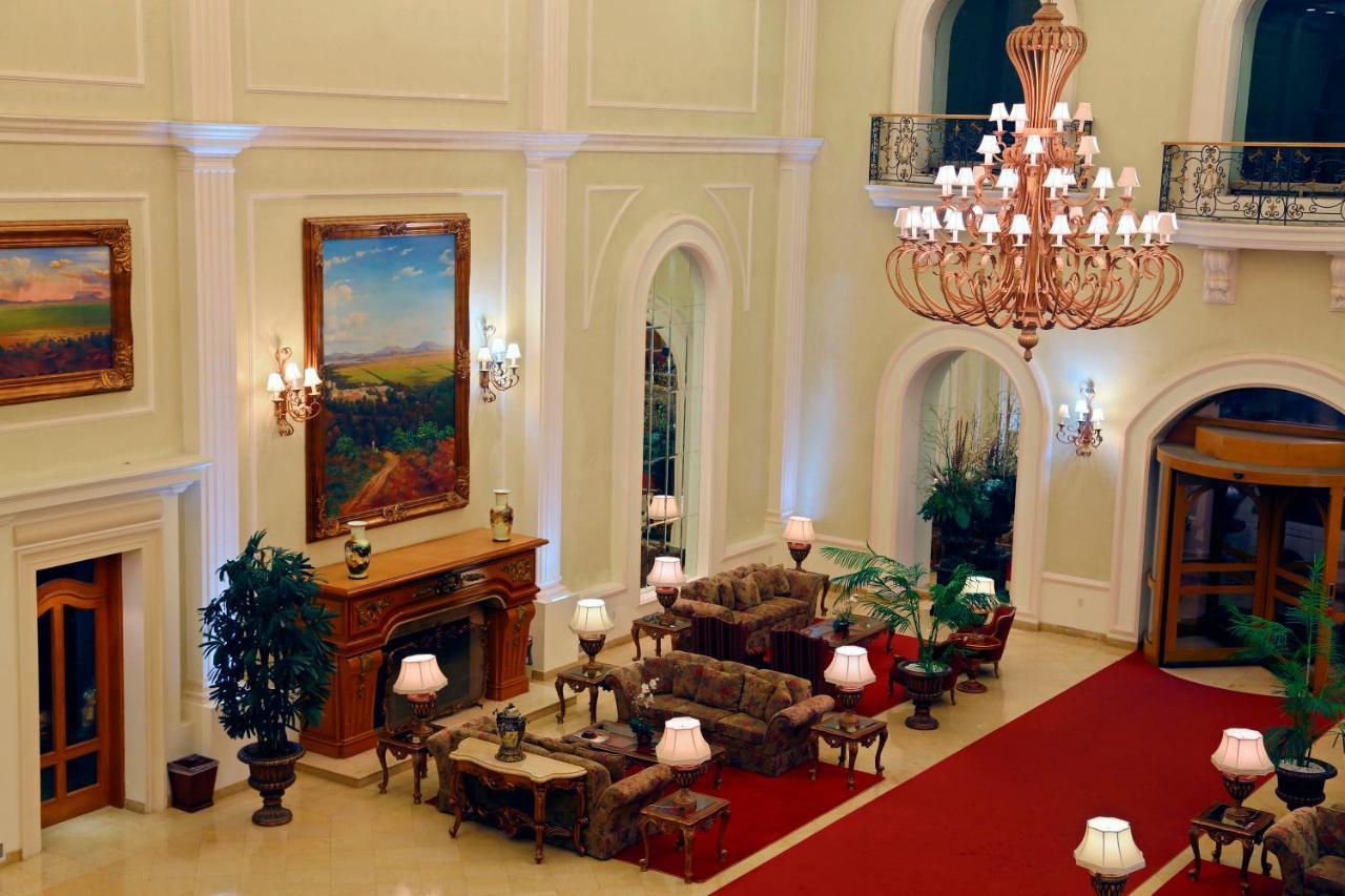 Hotel Real Hacienda Santo Tomas Colonia Gustavo Baz Prada Bagian luar foto